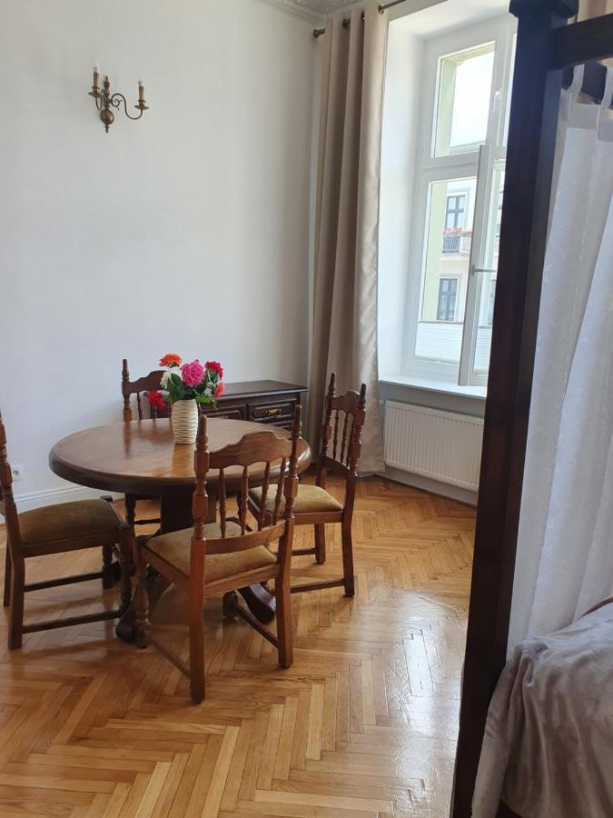 Prestige Aparthotel Piotrkowska 82 - Wyjatkowy Widok Na Deptak وودج المظهر الخارجي الصورة