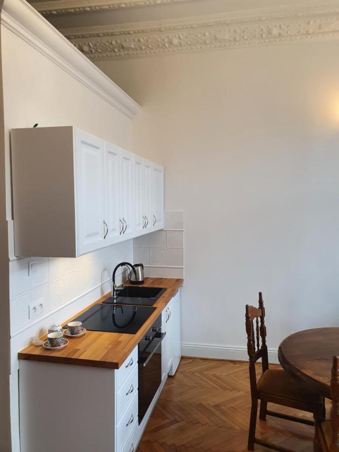 Prestige Aparthotel Piotrkowska 82 - Wyjatkowy Widok Na Deptak وودج المظهر الخارجي الصورة