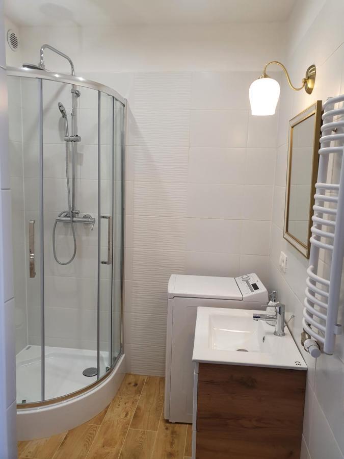 Prestige Aparthotel Piotrkowska 82 - Wyjatkowy Widok Na Deptak وودج المظهر الخارجي الصورة