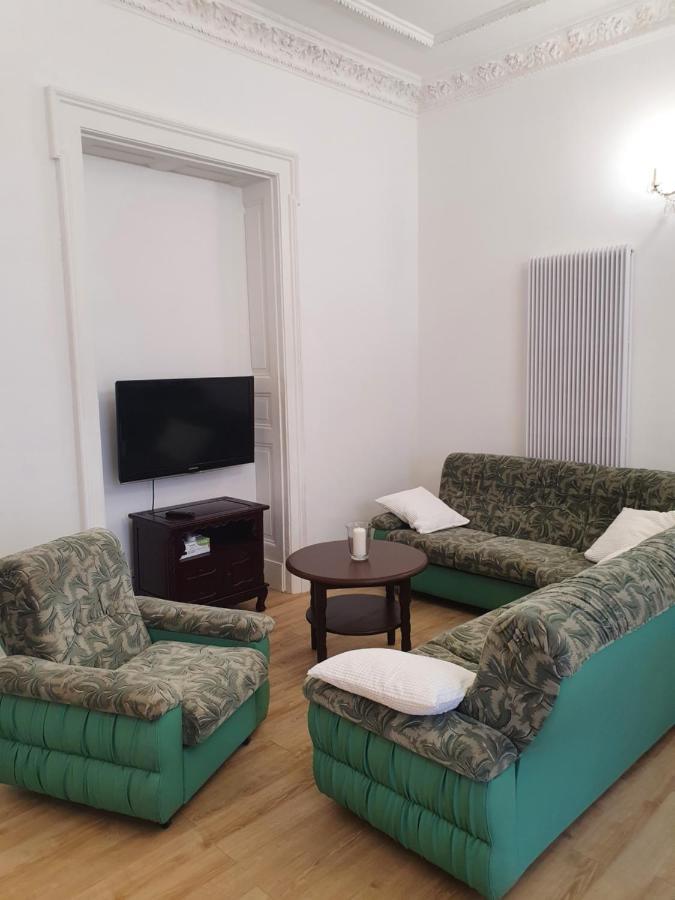 Prestige Aparthotel Piotrkowska 82 - Wyjatkowy Widok Na Deptak وودج المظهر الخارجي الصورة